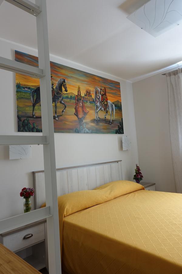 Bb Opera Dei Pupi Bed & Breakfast Siraküza Dış mekan fotoğraf