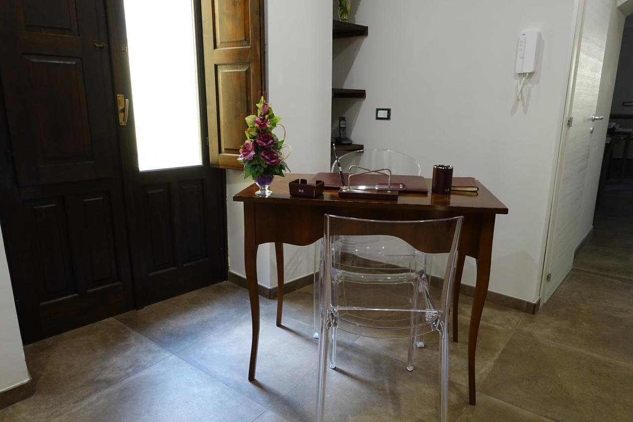 Bb Opera Dei Pupi Bed & Breakfast Siraküza Dış mekan fotoğraf